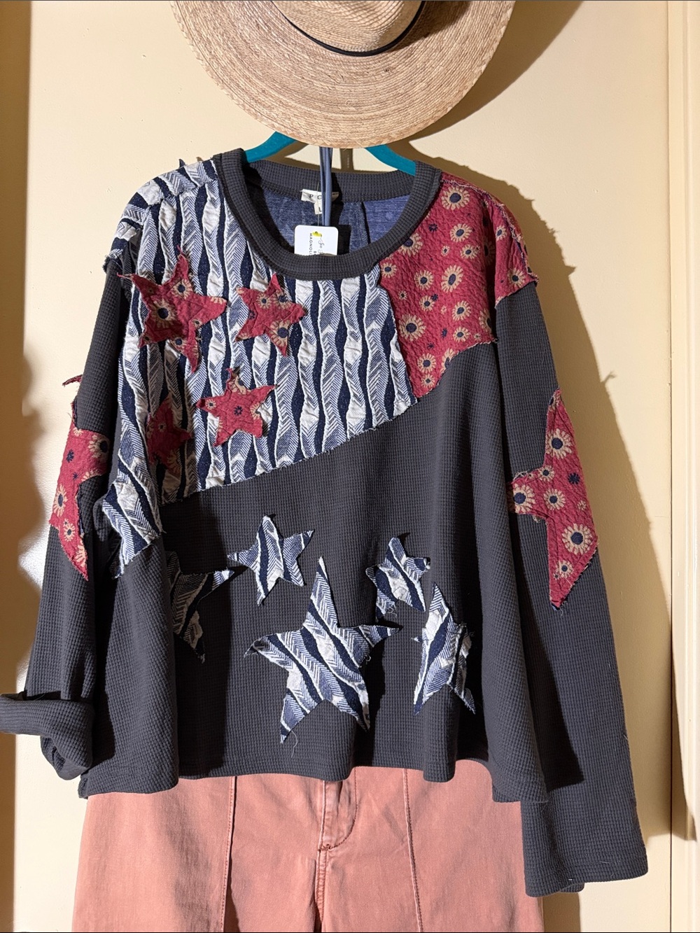 Tunic - Charcoal Gray Thermal with Star Appliqués - P O L Brand - NWT - SZ Large